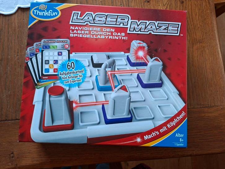 Laser Maze - Denkspel met lasers!, Hobby en Vrije tijd, Gezelschapsspellen | Bordspellen, Zo goed als nieuw, Een of twee spelers