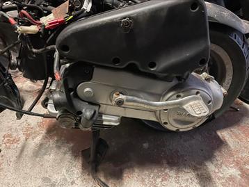 Piaggio/vespa 4takt 4v(4klepper) blok PLUG&play beschikbaar voor biedingen