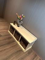 Leuk kastje | bankje met 3 rieten mandjes, Huis en Inrichting, Kasten | Overige, Ophalen, Gebruikt