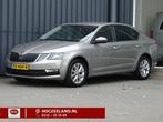 Skoda Octavia 1.0 TSI Greentech Ambition Business (bj 2017), Stof, Gebruikt, Overige kleuren, Parkeersensor