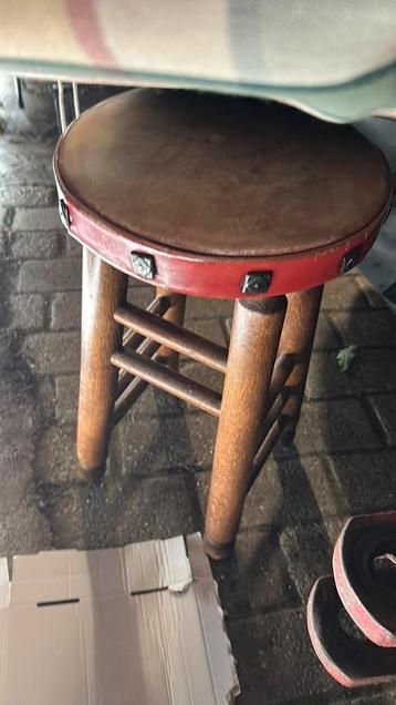 Brocante krukjes beschikbaar voor biedingen