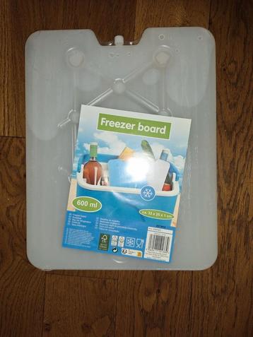 Nieuw: Koelelement 33 x 25 x 1 cm, 600 ml beschikbaar voor biedingen