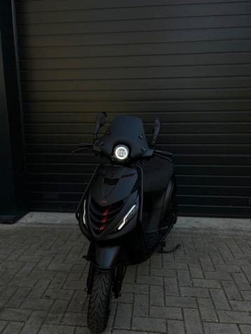 Piaggio zip beschikbaar voor biedingen