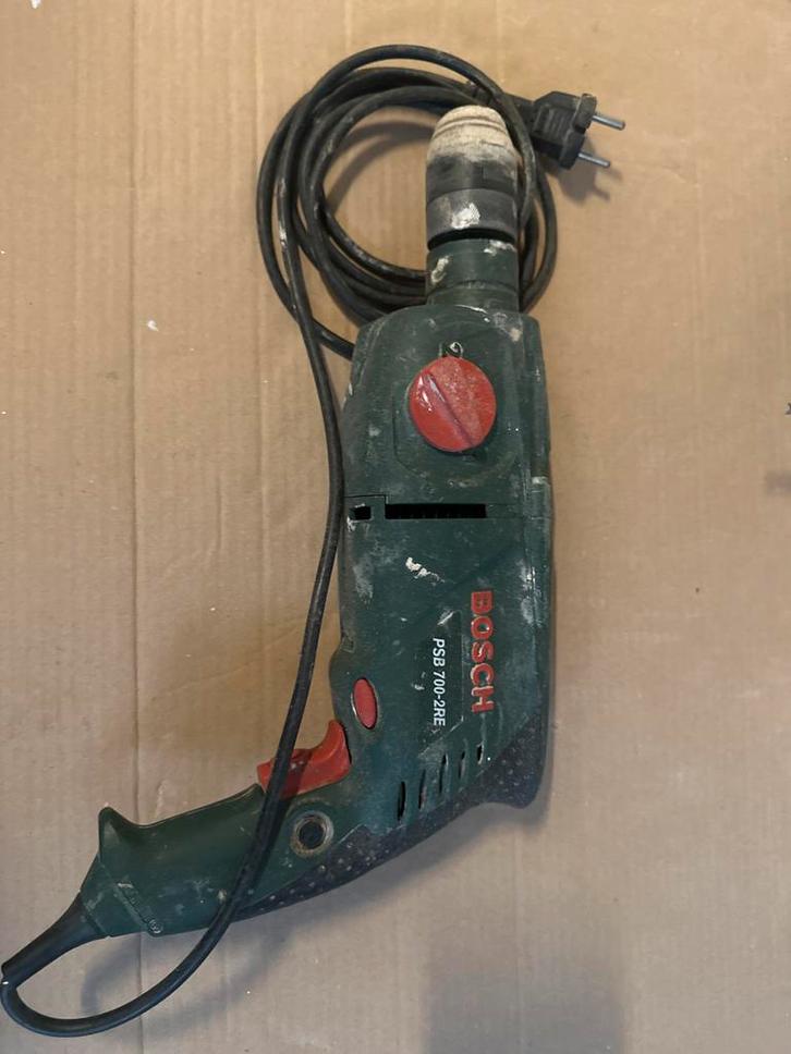 Bosch PSB 700 2RE Boormachine, Doe-het-zelf en Verbouw, Gereedschap | Boormachines, Gebruikt, Boormachine, 600 watt of meer, Klopboormechanisme