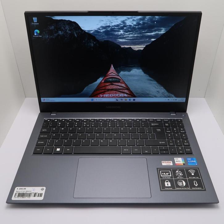Medion E15423 MD62545 i5/8GB/512GB SSD | in Goede Staat, Computers en Software, Windows Laptops, Zo goed als nieuw