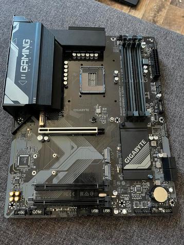 Gigabyte B760 GAMING x DDR4 beschikbaar voor biedingen