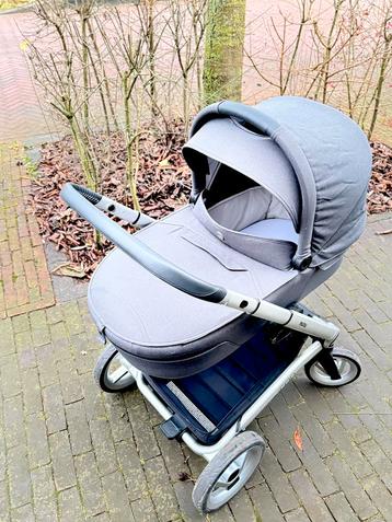Mutsy Icon kinderwagen beschikbaar voor biedingen