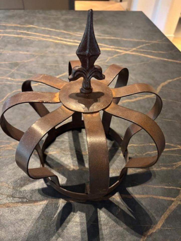 Brocante ijzeren kroon – Rustiek Frans design (32 cm hoog), Antiek en Kunst, Curiosa en Brocante, Ophalen of Verzenden