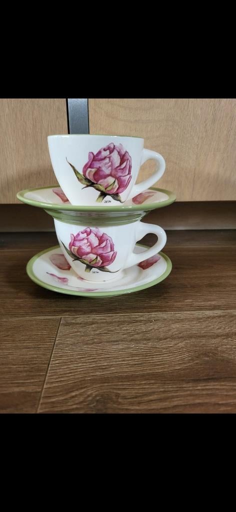 Jet by ter steege 2x kop en schotel bloem €7,50, Ophalen of Verzenden, Zo goed als nieuw, Overige stijlen, Kop(pen) en/of Schotel(s)