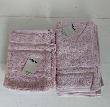 Washandjes 4 stuks en gastendoekjes 2 stuk beschikbaar voor biedingen