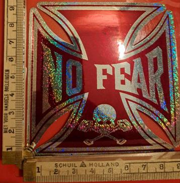 Mooie glinstert sticker rood No Fear doodshoofd  beschikbaar voor biedingen