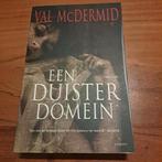 X Val MacDermid - Een duister domein, Ophalen of Verzenden, Zo goed als nieuw, Val MacDermid