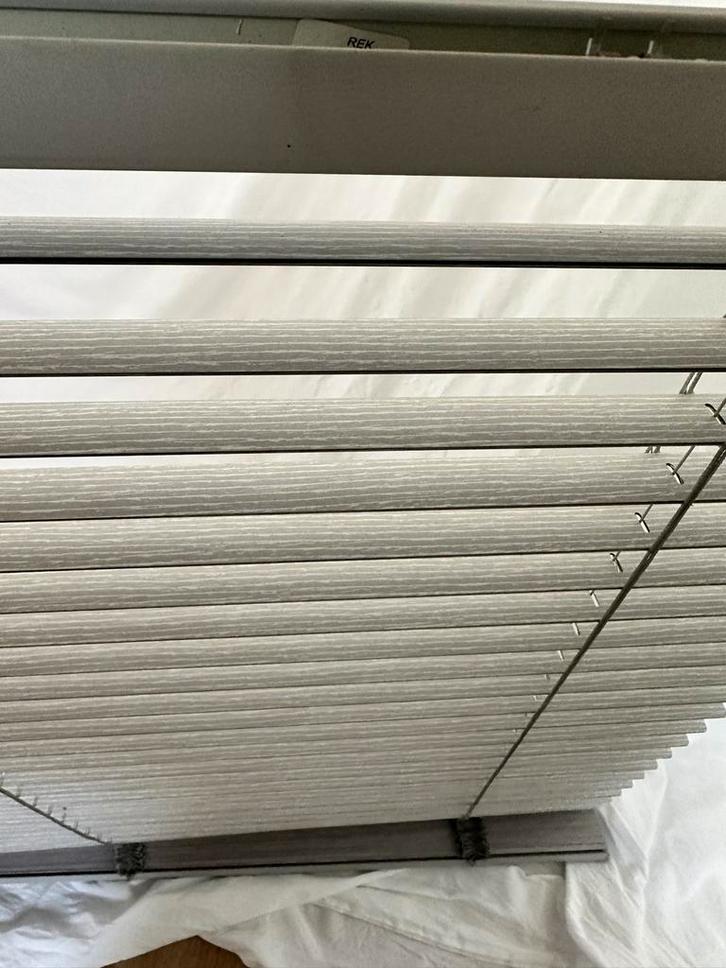 Luxaflex Jaloezie Megaview Grijs 1065 x 2099 – ZGAN, Huis en Inrichting, Stoffering | Gordijnen en Lamellen, Gebruikt, 200 cm of meer