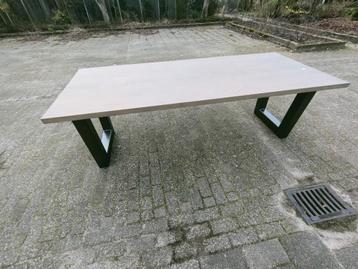 Showmodel eettafel (binnen) Gigant 240 cm UITVERKOOP €1299,-