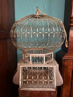 Antieke Franse vogelkooi, Ophalen