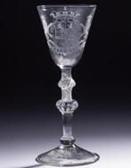 Groot antiek gegraveerd wijn glas wapen G B - 18e eeuw, Antiek en Kunst, Antiek | Glas en Kristal, Ophalen of Verzenden