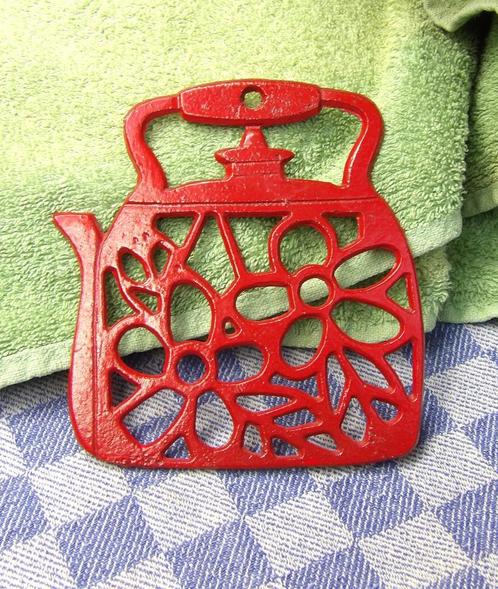 oude onderzetter/ pannen onderzetter gietijzer/ koffiepot, Antiek en Kunst, Curiosa en Brocante, Ophalen of Verzenden