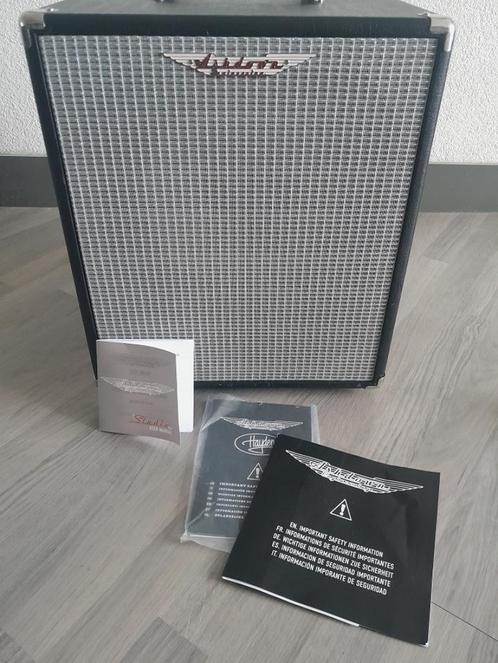 Asdown studio 12 lichtgewicht basversterker 110watt met hoes, Muziek en Instrumenten, Versterkers | Bas en Gitaar, Zo goed als nieuw