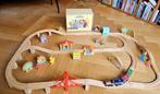 superleuke sesamstraat trein houten treinbaan in houten doos, Ophalen of Verzenden, Zo goed als nieuw, Overige typen