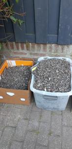 Grind/ kleine steentjes, Ophalen, Zo goed als nieuw, Overige materialen