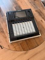 Akai force met flightcase, Muziek en Instrumenten, Ophalen of Verzenden, Zo goed als nieuw