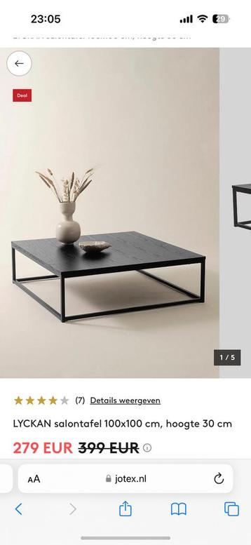 Zwart vierkant tafel beschikbaar voor biedingen