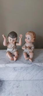 Bisque porselein piano baby beeldjes jongen en meisje, Ophalen of Verzenden, Zo goed als nieuw, Mens