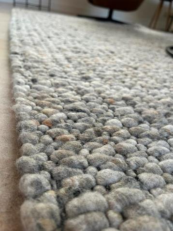 Vloerkleed 250x250 wol handgemaakt beschikbaar voor biedingen