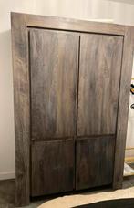 Mooie zware bruine kast, Huis en Inrichting, Kasten | Overige, Ophalen, Zo goed als nieuw