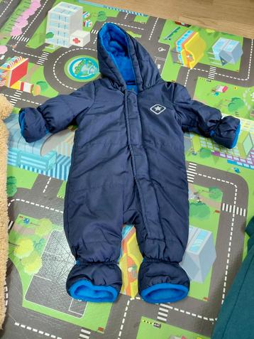 jumpsuit for newborn 50/56 beschikbaar voor biedingen