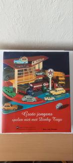 Grote jongens spelen niet met Dinky Toys., Boeken, Ophalen of Verzenden, Nieuw