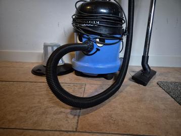 Numatic Charles nat en droog zuiger beschikbaar voor biedingen