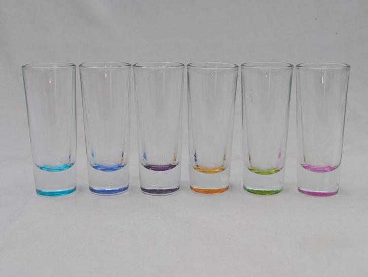 6 gekleurde borrelglaasjes/shot glasses, Verzamelen, Glas en Borrelglaasjes, Zo goed als nieuw, Borrel- of Shotglas, Ophalen of Verzenden