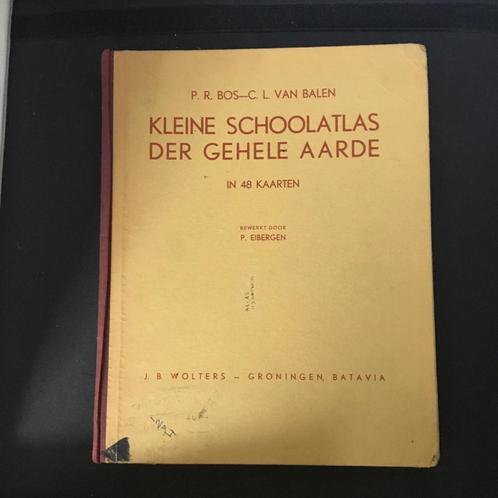 Kleine schoolatlas - Der gehele aarde, Boeken, Atlassen en Landkaarten, Gelezen, Overige atlassen, Wereld, 1800 tot 2000, Ophalen of Verzenden