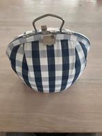 Theepot in theemuts, Huis en Inrichting, Keuken | Keukenbenodigdheden, Ophalen of Verzenden, Gebruikt