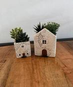 Twee huisjes met kunstplantjes, Ophalen of Verzenden, Nieuw, Binnen