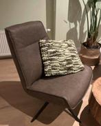 2 nieuwe bruine draaifauteuils op metalen zwarte kruispoot., Ophalen, Nieuw, Minder dan 50 cm