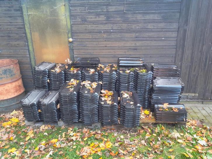 Wienerberger Koramic Alegra 12 Zwart - 240 stuks nieuw., Doe-het-zelf en Verbouw, Dakpannen en Dakbedekking, Nieuw, Dakpannen