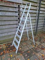 Hoge ijzeren trap, Doe-het-zelf en Verbouw, Ladders en Trappen, Ophalen, Zo goed als nieuw, 2 tot 4 meter