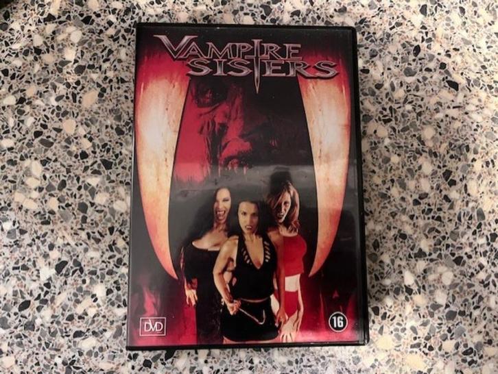 Vampire Sisters, Cd's en Dvd's, Dvd's | Klassiekers, Zo goed als nieuw, Ophalen of Verzenden