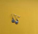 Hello Kitty Oorbellen - Zilverkleurig & Handgemaakt, Hangers, Nieuw, Ophalen of Verzenden, Zilver