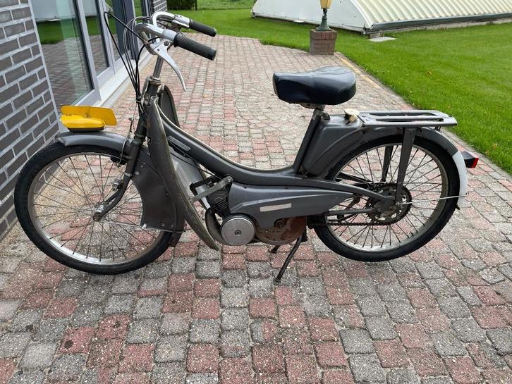 mobylette  kaptein / motobecane brommer met kenteken 1973, Fietsen en Brommers, Brommers | Oldtimers, Overige merken, Maximaal 45 km/u