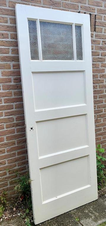 Antieke (binnen) deur uit jaren dertig in de aanbieding beschikbaar voor biedingen