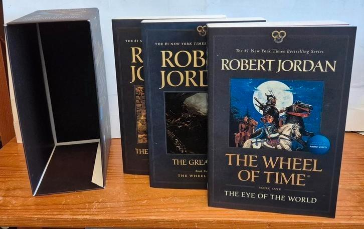 Robert Jordan Wheel of Time box 1,2,3 Large Pb New, Boeken, Fantasy, Zo goed als nieuw, Ophalen of Verzenden