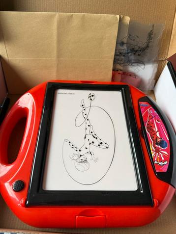 Lexibook, Miraculous Ladybug Cat Noir, Drawing Projector beschikbaar voor biedingen