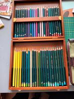 Set 72 derwent artist, 5 procolour, 2 colousoft, Ophalen of Verzenden, Zo goed als nieuw, Potlood of Stift