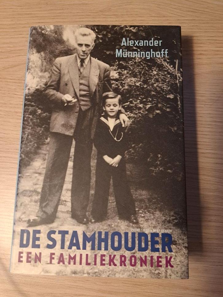 De Stamhouder - Alexander Münninghoff, Boeken, Biografieën, Zo goed als nieuw, Overige, Ophalen of Verzenden