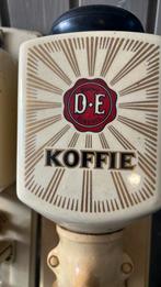 Douwe Egberts wandkoffiemolen per stuk, Antiek en Kunst, Antiek | Keukenbenodigdheden, Ophalen of Verzenden