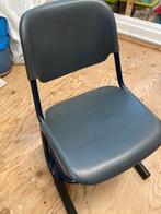 Oersterke schoolstoel, Huis en Inrichting, Stoelen, Ophalen, Gebruikt, Blauw, Metaal
