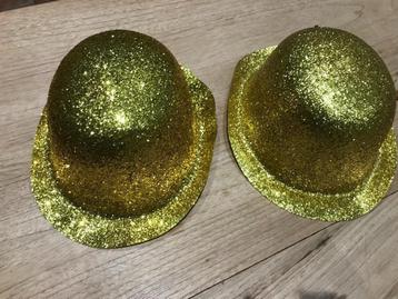 2x goud kleurige bolhoed carnaval beschikbaar voor biedingen